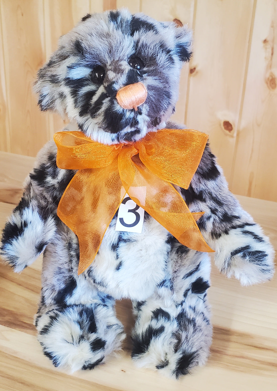 Currant Bun - 9.5" Plush from Charlie Bears