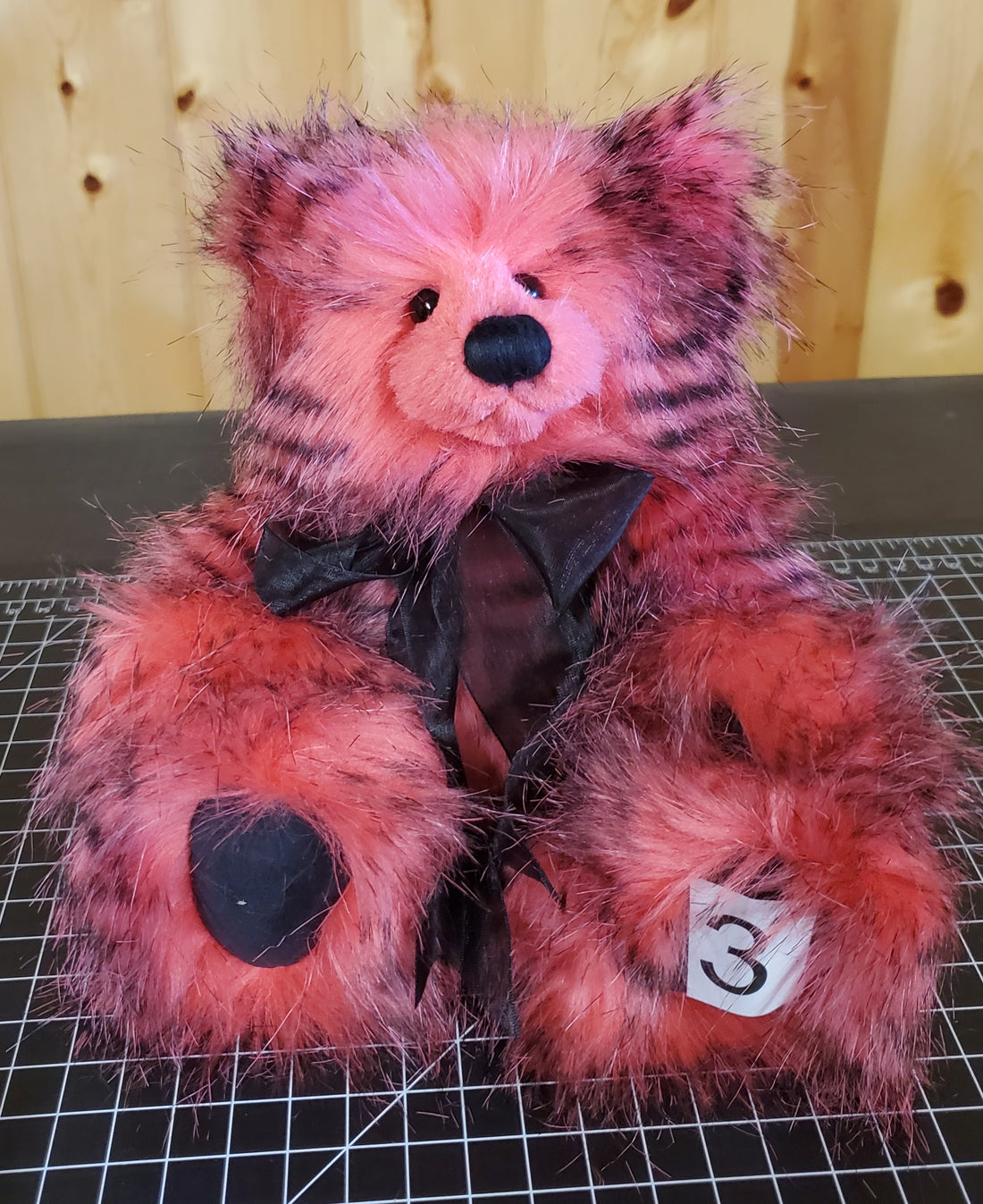Cherry Pip - 8" Hot Pink Paw Store Exclusive by Charlie Bears
