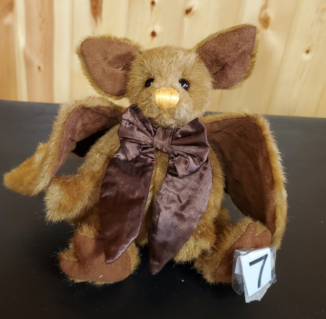 Pippy Strell - 9" Brown, Gothic Bat by Charlie Bears