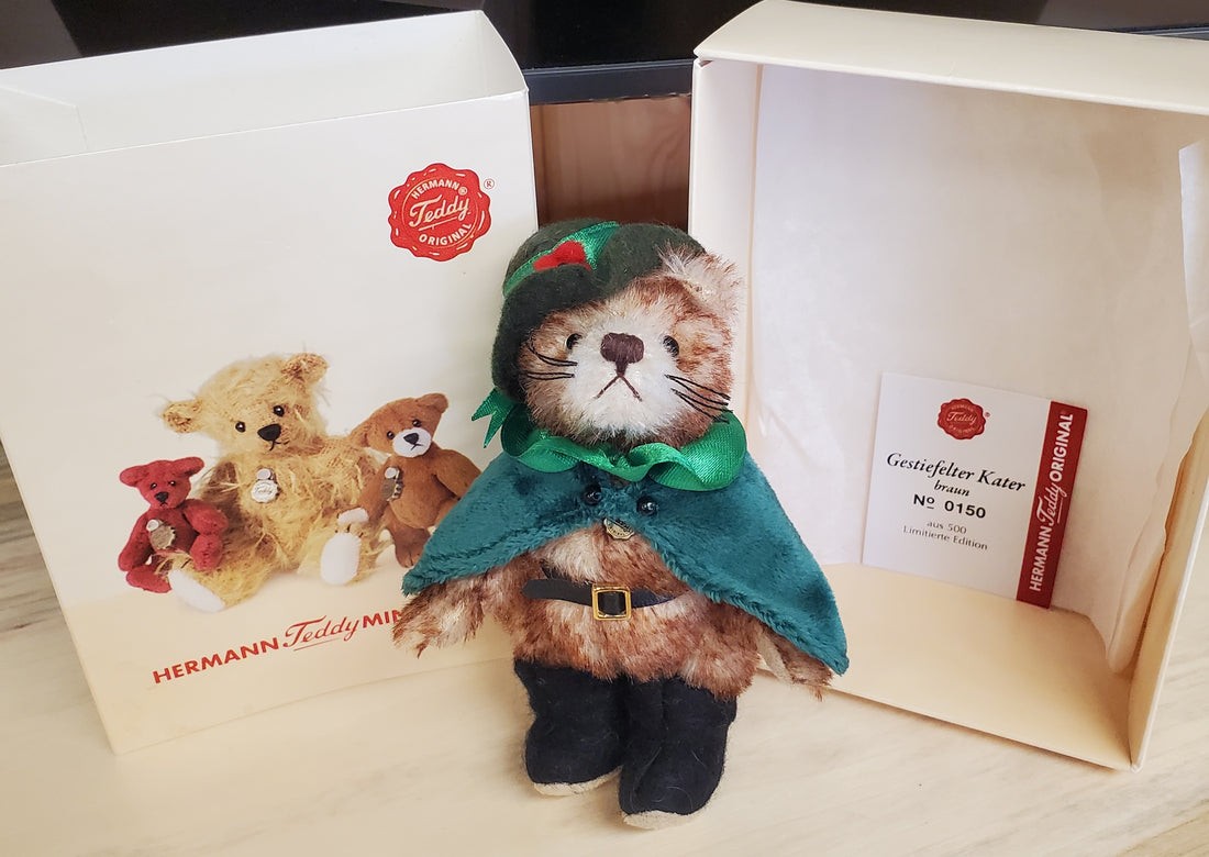 Puss In Boots - 4.75" Limited Edition Miniature by Teddy Hermann