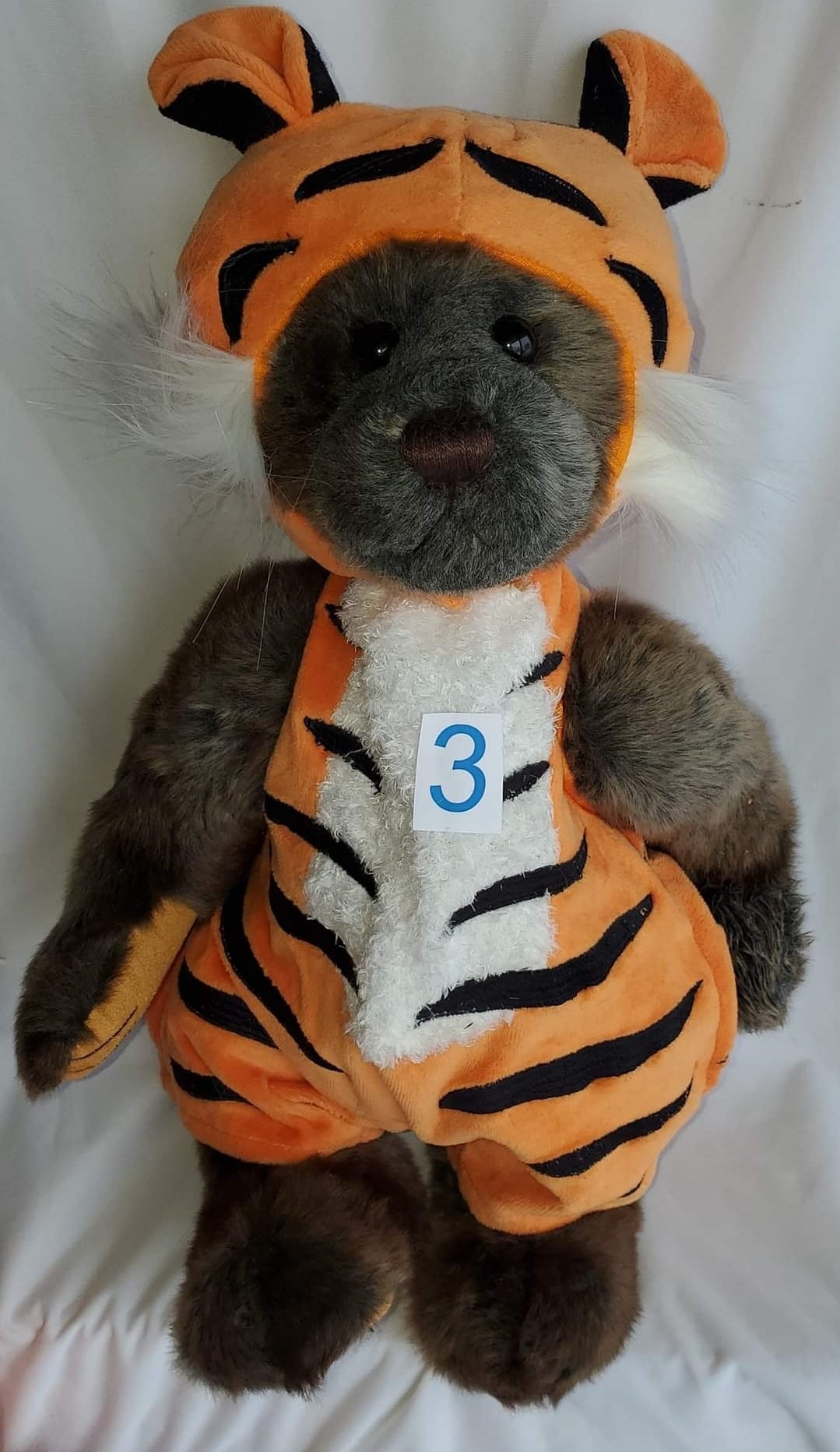 Nod - 16" Bear in Removable Tiger Jammies by Charlie Bears