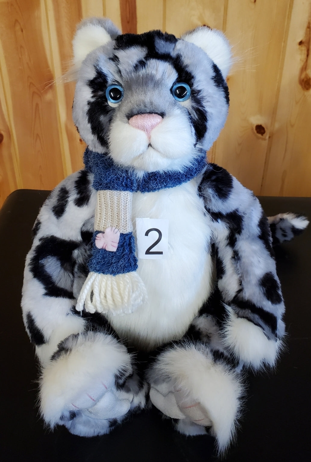 Babbledy - 16" Snow Leopard - Paw Store Exclusive by Charlie Bears