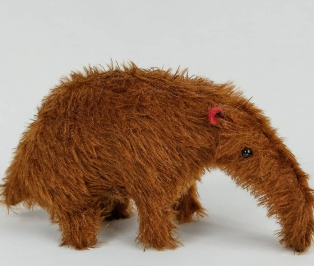 Gladys - 4.5" Anteater by Canterbury Bears